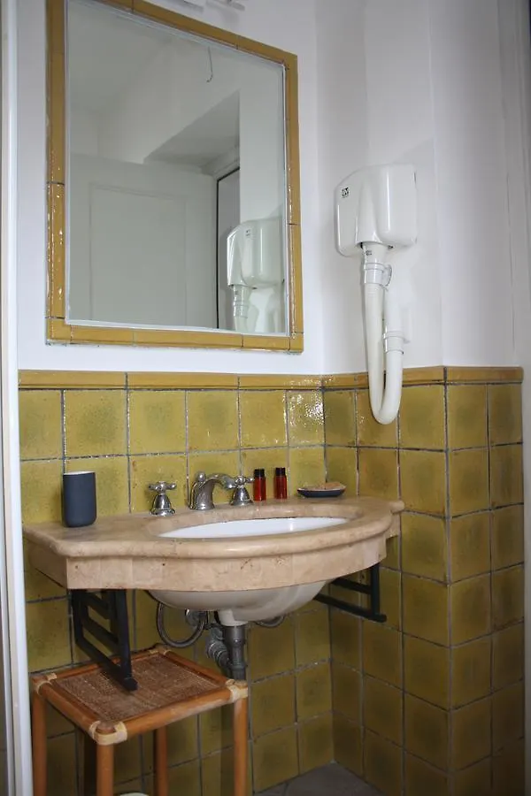 Da Nino Sul Mare Bed & Breakfast Pecorini 0*,