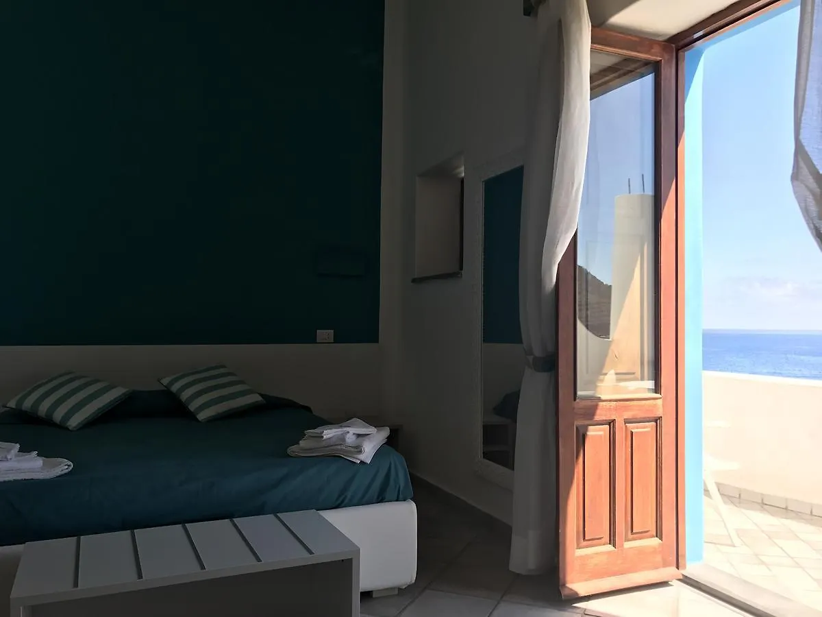 Da Nino Sul Mare Bed & Breakfast Pecorini