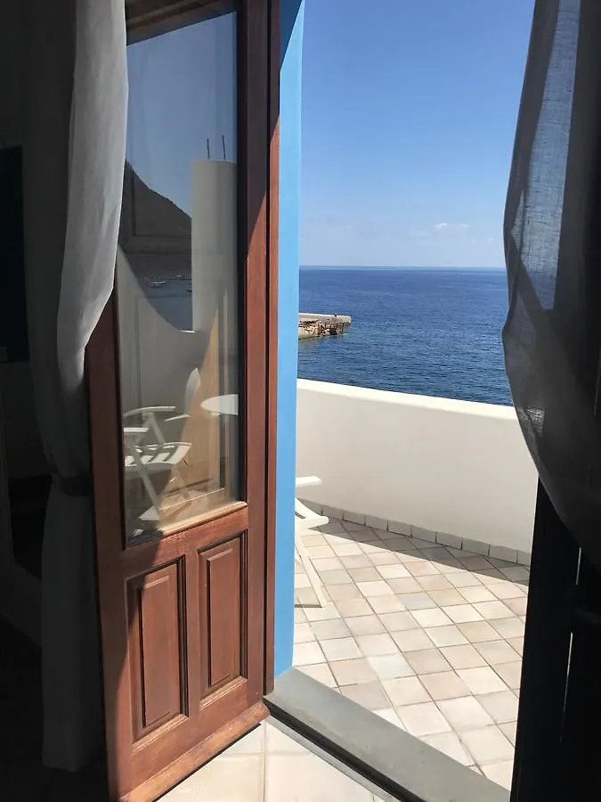 Da Nino Sul Mare Bed & Breakfast Pecorini Italy