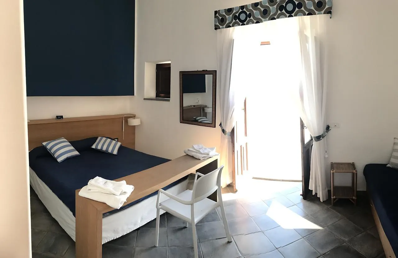 Da Nino Sul Mare Bed & Breakfast Pecorini Italy